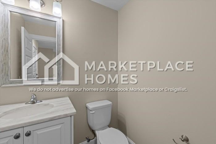 704 Chatsworth Way - Photo 5 of 30