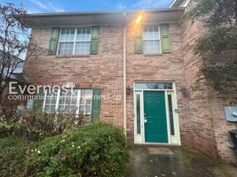 featured image of 632 Parkside Cir