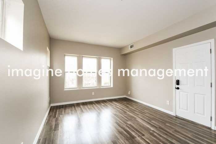 4258 Mcpherson Ave #3C - Photo 6 of 18