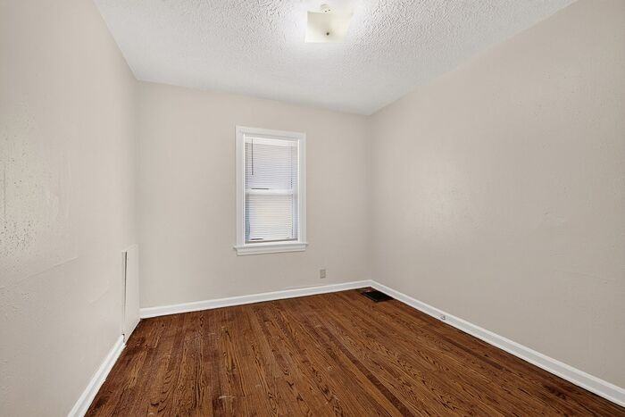 37 N Catherwood Ave - Photo 7 of 17