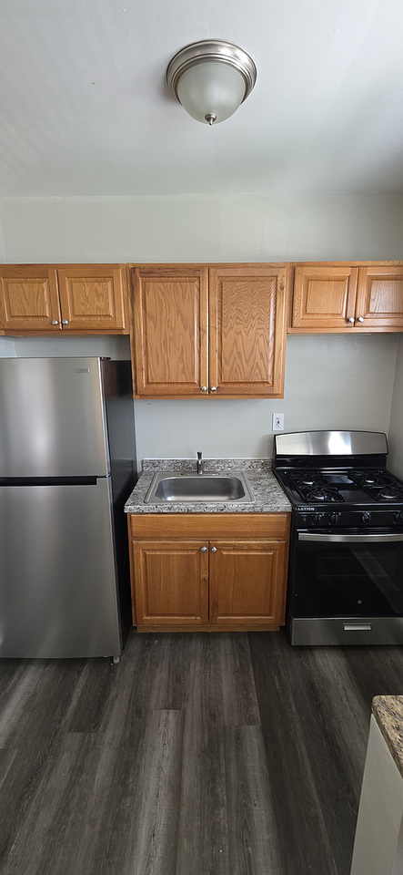 1699 Homestead St #5 - Photo 3 of 8