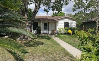 210 W Barbara St - Photo 1 of 1