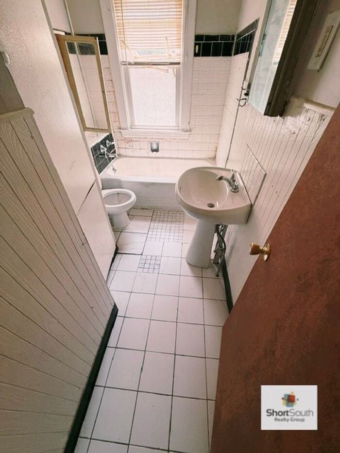 723 Stocking Ave Nw #1 - Photo 6 of 10