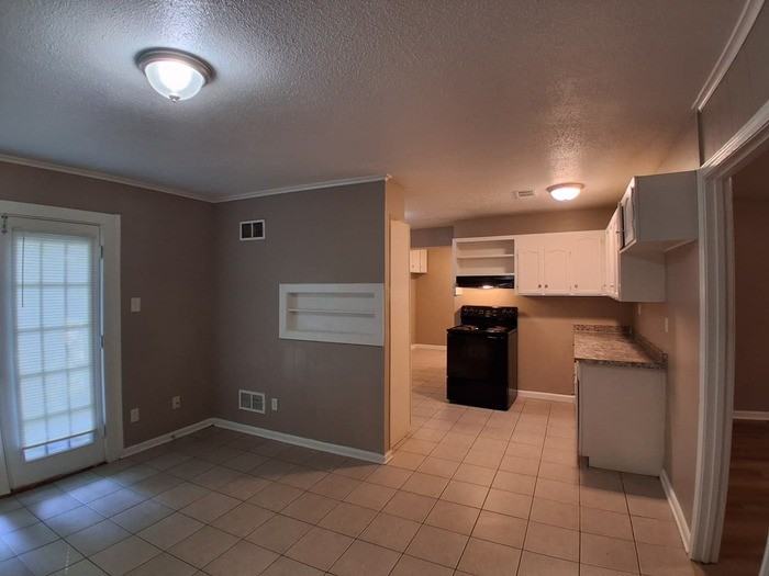 4285 Trudy St - Photo 5 of 22