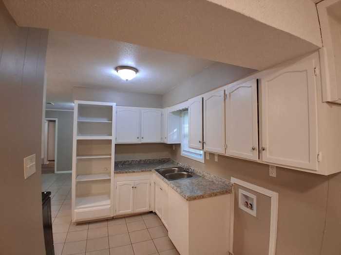 4285 Trudy St - Photo 7 of 22