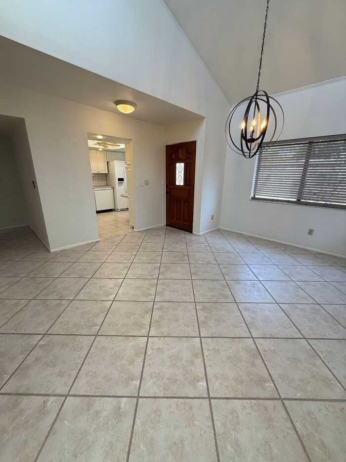 2290 N Camino De Esperanto - Photo 7 of 36