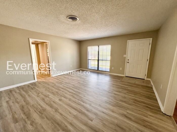 2112 Wolf Rd - Photo 7 of 27