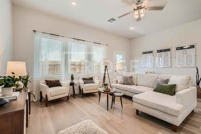 6415 Pine Heights Dr - Photo 2 of 16