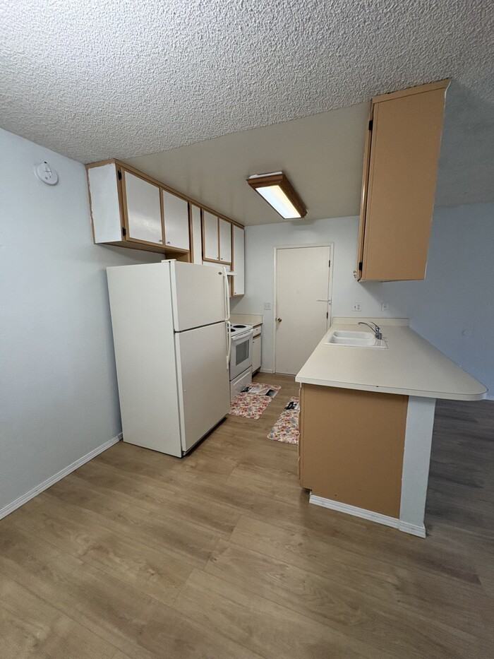 6031 Rowan Way - Photo 5 of 13