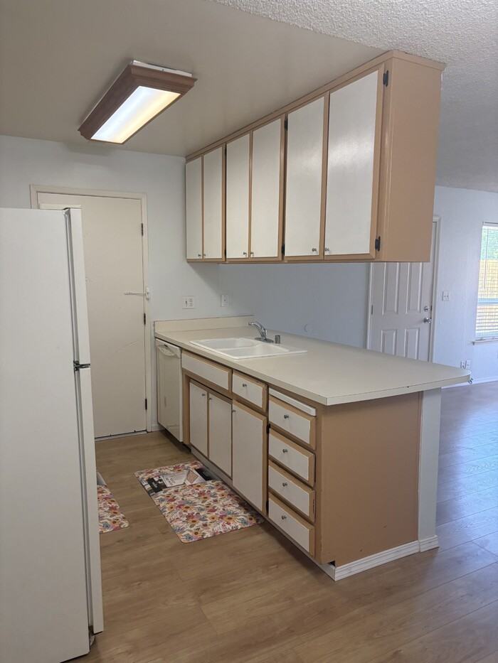 6031 Rowan Way - Photo 6 of 13
