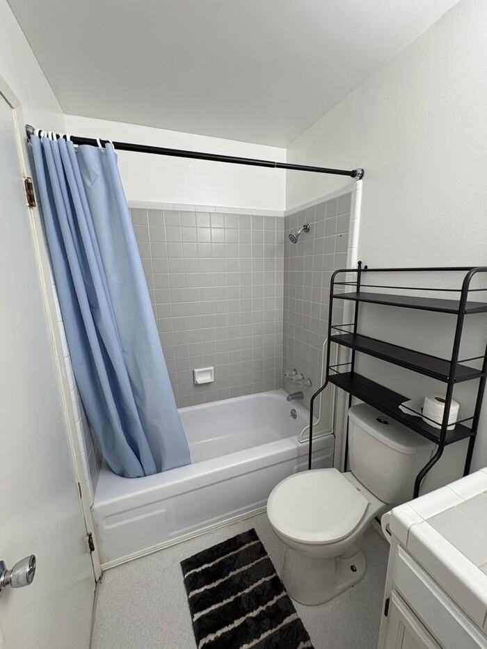 6031 Rowan Way - Photo 7 of 13