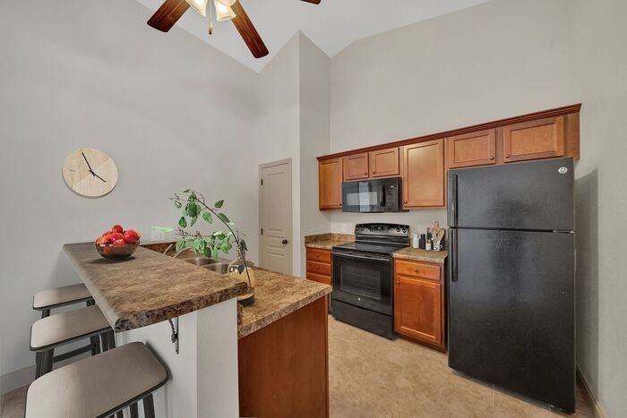 130 Yarnspinner Dr - Photo 2 of 23