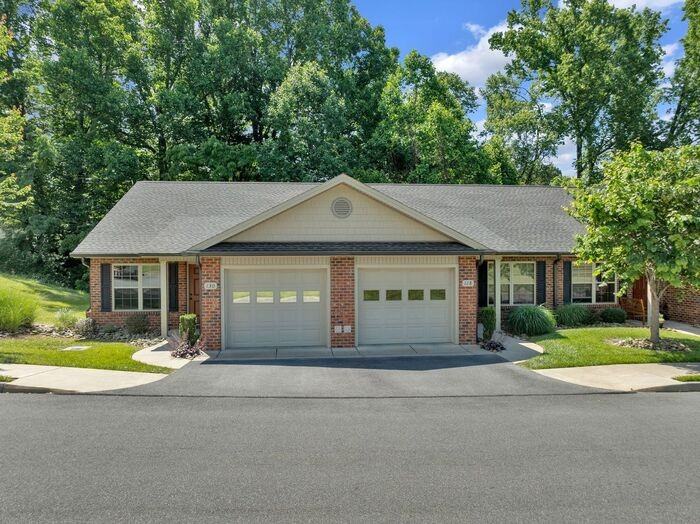 130 Yarnspinner Dr - Photo 5 of 23