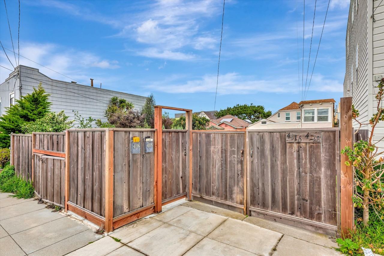4118 Moraga St - Photo 3 of 21