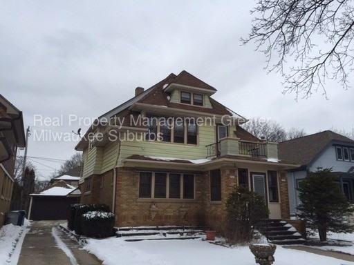 2569 N 61st St - Photo 2 of 19