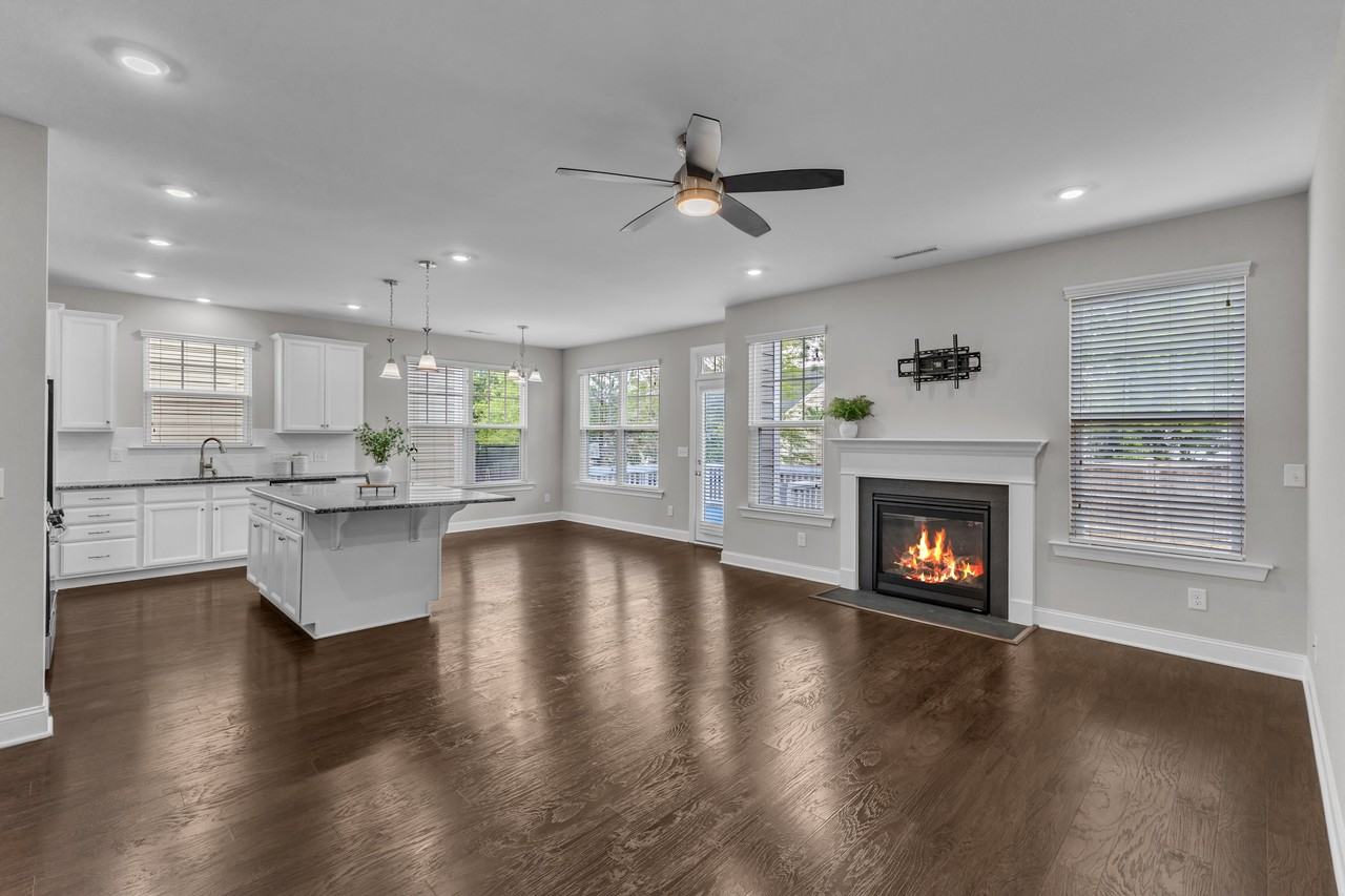 4252 Rockdell Hall St #1 - Photo 3 of 47