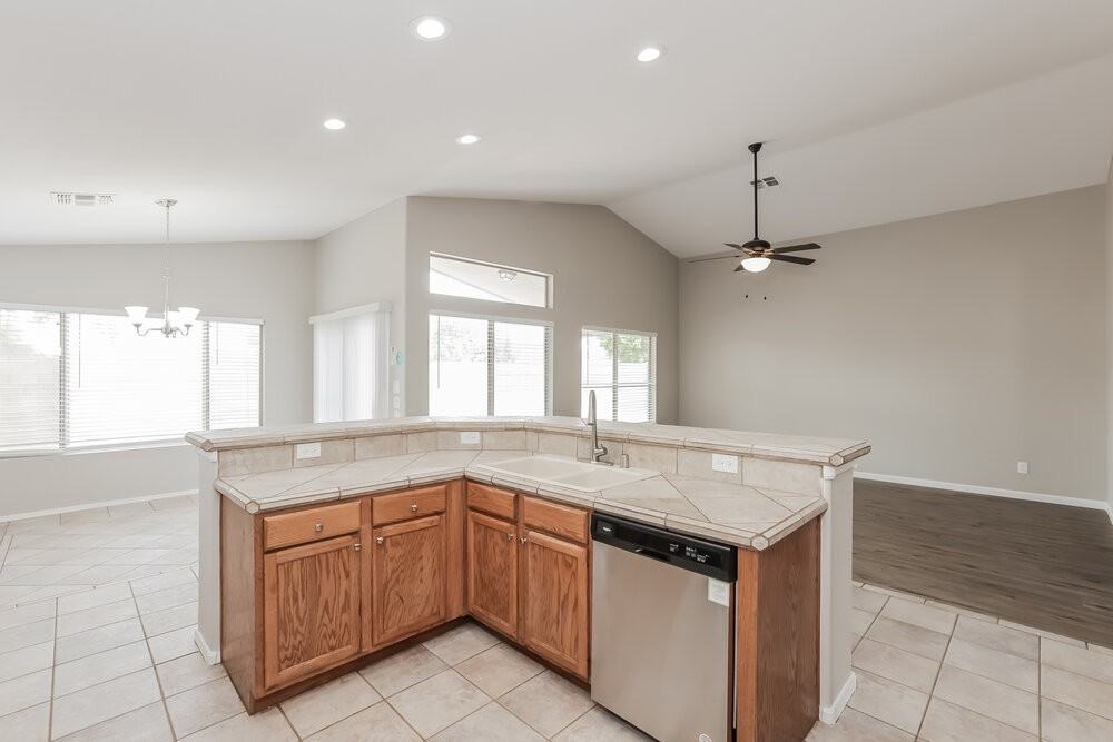 20810 N 74th Ln - Photo 5 of 16