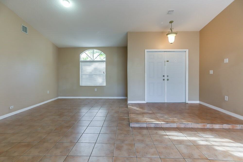 18081 Sw 152nd Ct - Photo 3 of 17