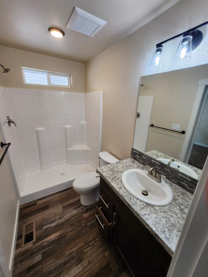 1304 N Buchanan St - Photo 5 of 10