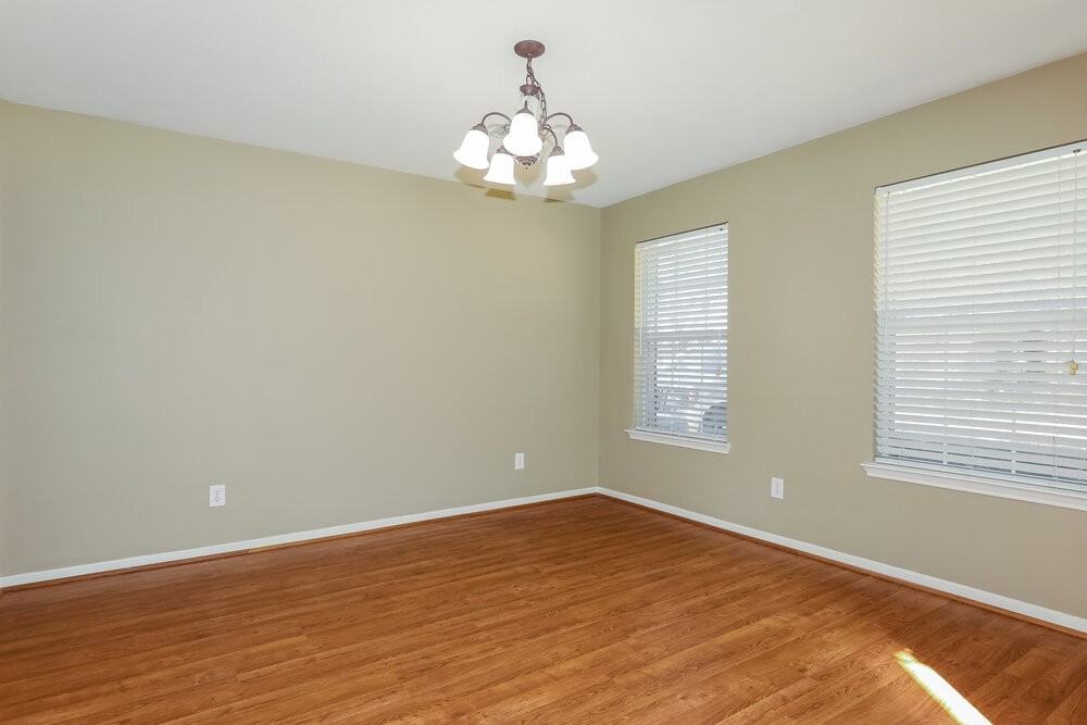 10007 Willow Wood Way - Photo 5 of 17