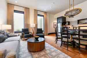 featured image of 1011 Canal St