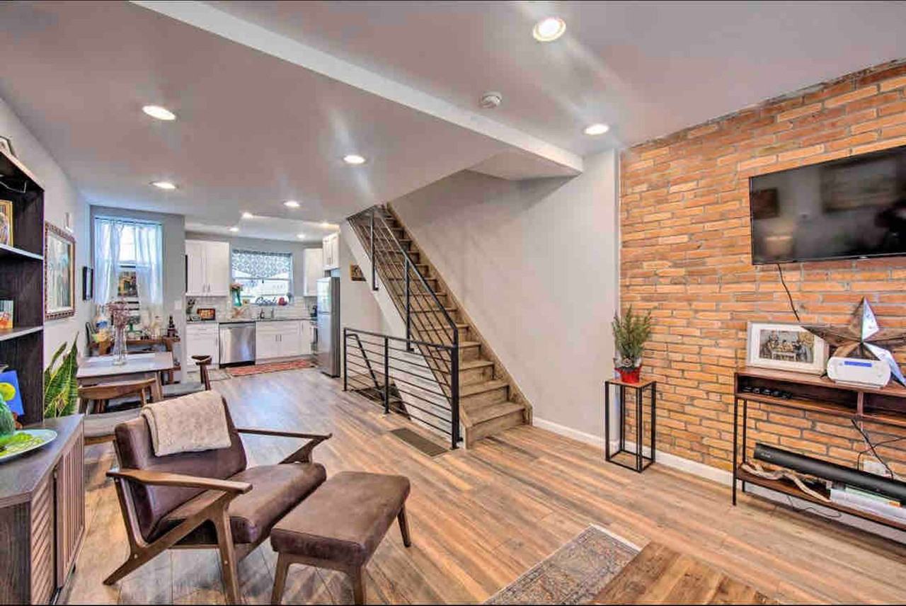 1538 S Capitol St #1568702P - Photo 3 of 26