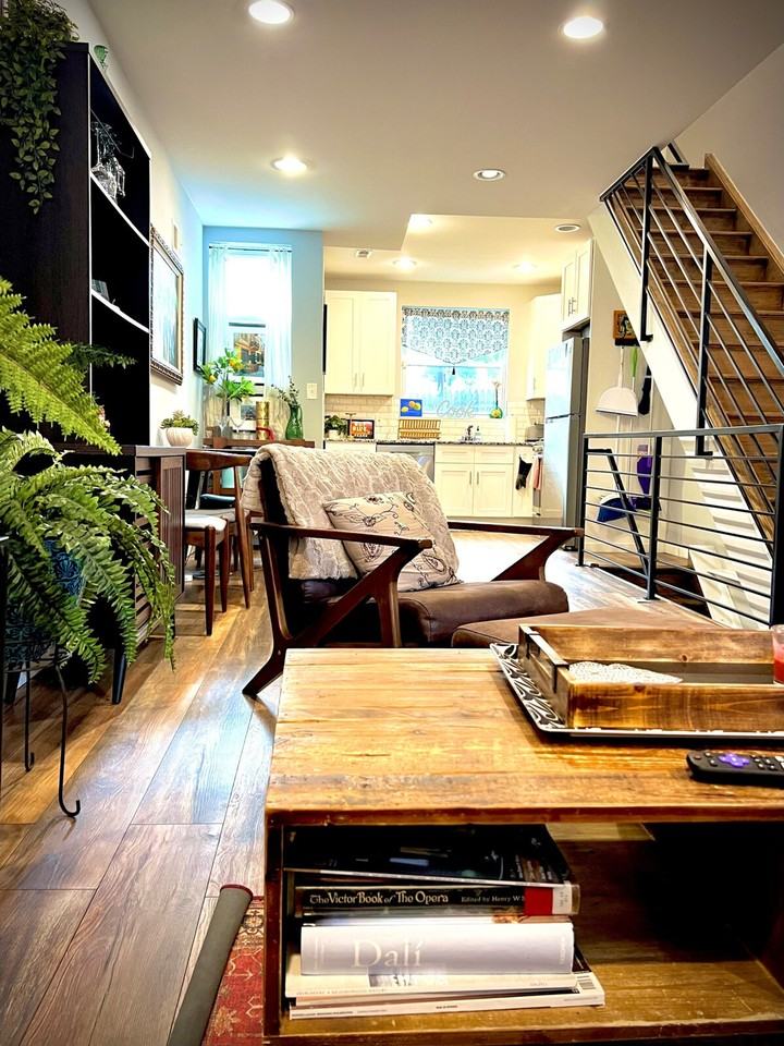 1538 S Capitol St #1568702P - Photo 7 of 26