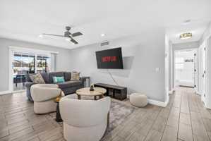featured image of 6004 Tampa Shores Blvd