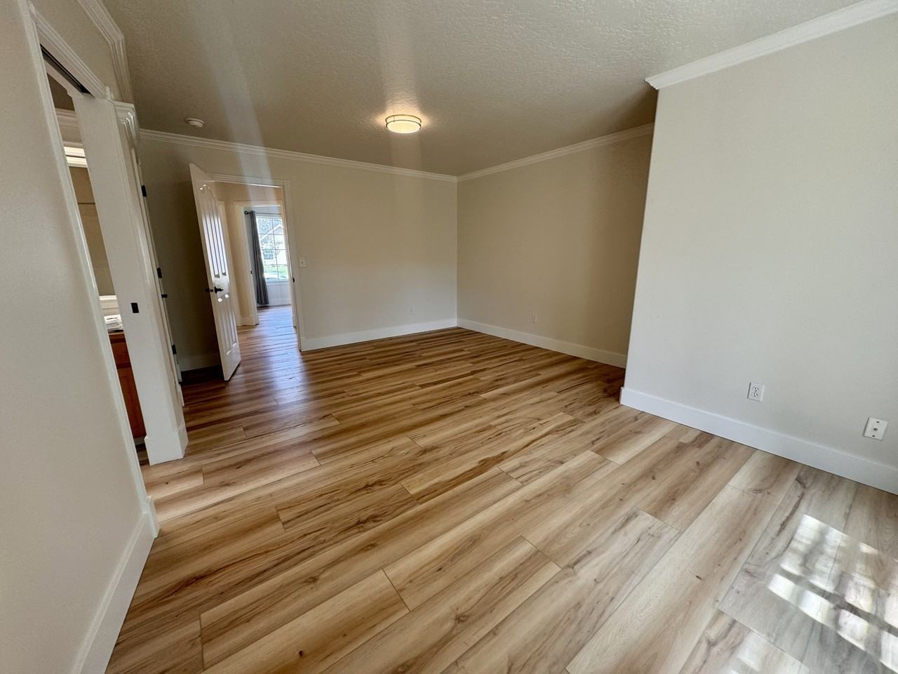 1349 Tennessee Dr #1 - Photo 7 of 16