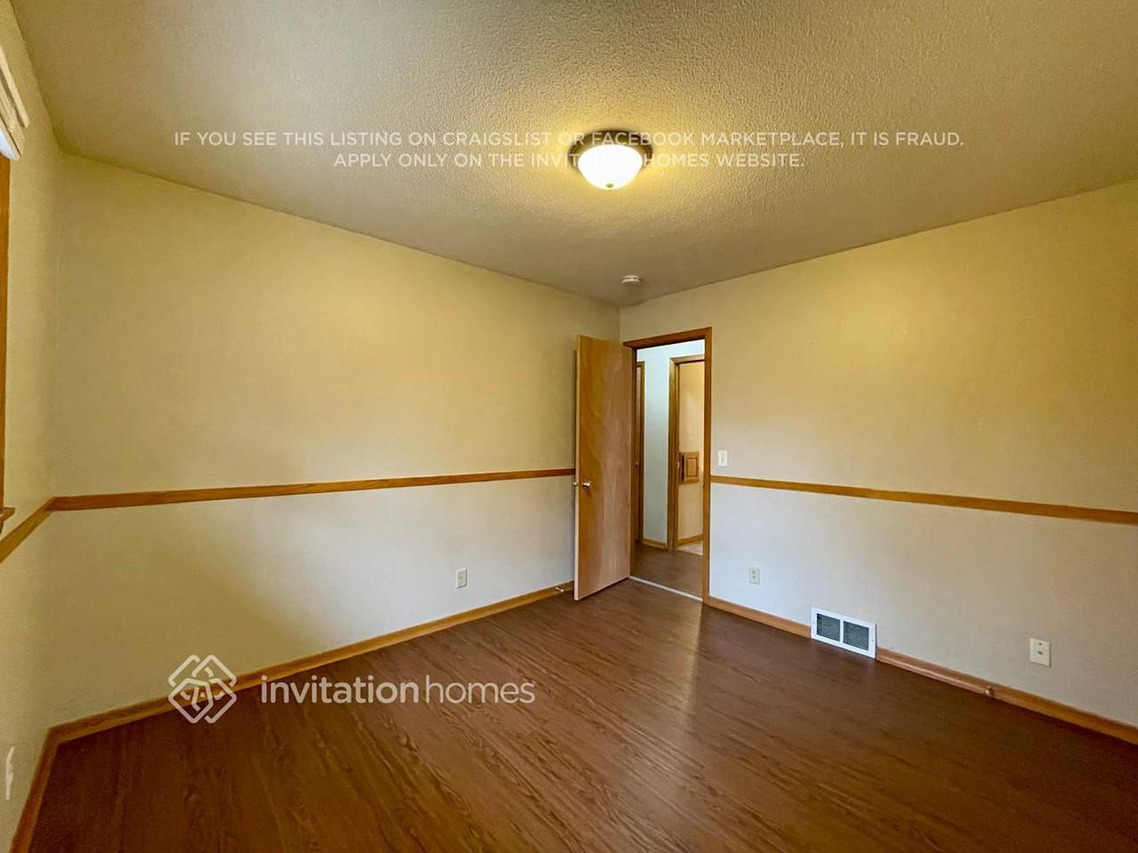 6680 Anoka St Ne - Photo 4 of 9