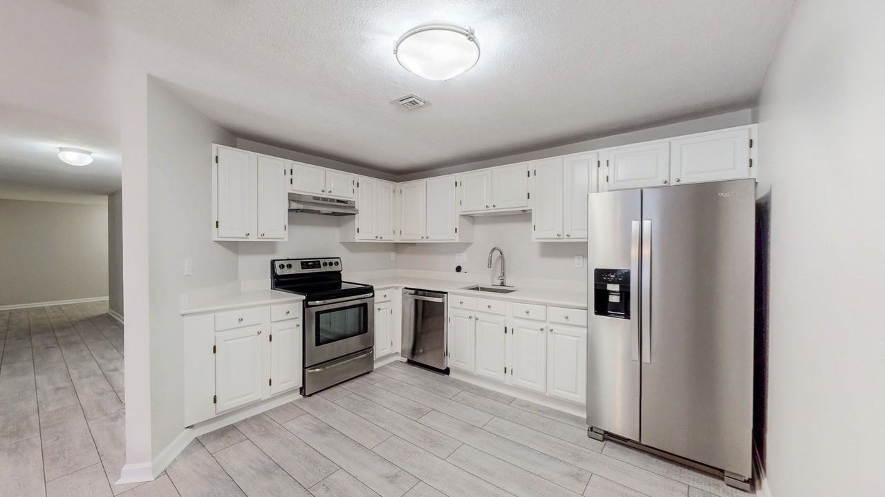 8 Ledgewood Way #10 - Photo 5 of 17