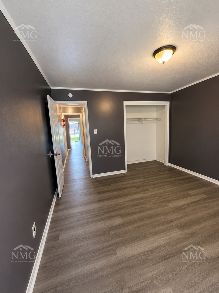 1322 Shirley Ave Apt A2 #A2 - Photo 5 of 6