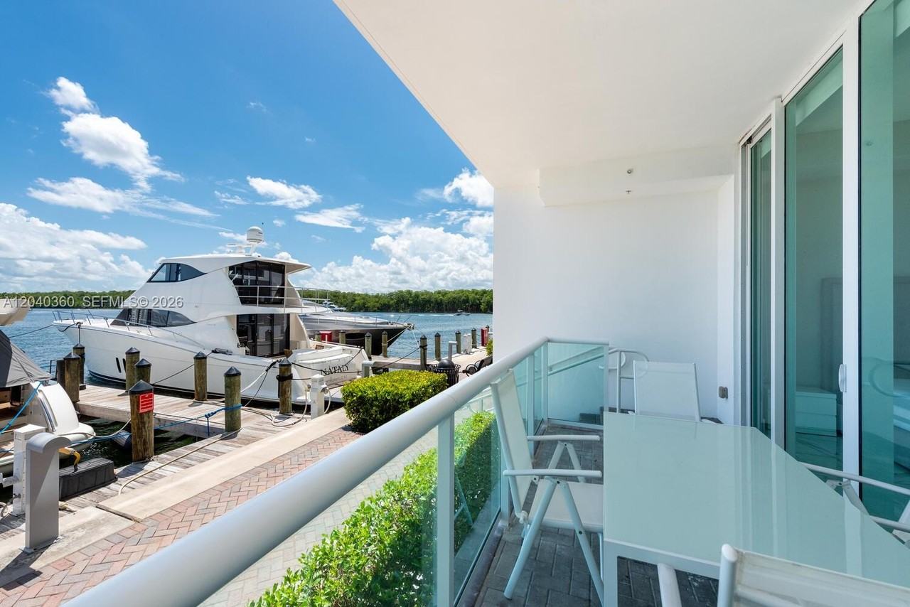400 Sunny Isles Boulevard #104 - Photo 3 of 16