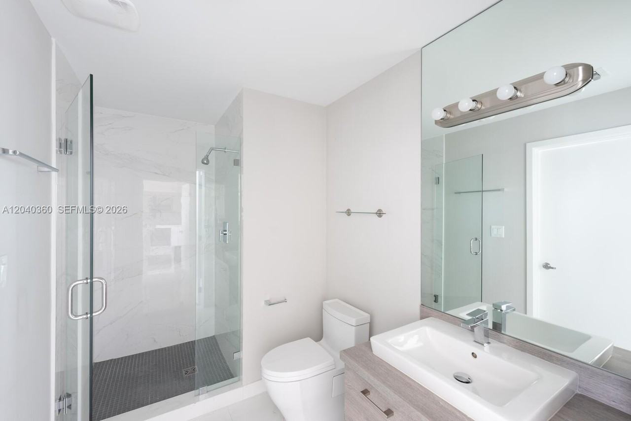 400 Sunny Isles Boulevard #104 - Photo 7 of 16