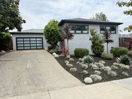 featured image of 2594 Roosevelt Ave #1