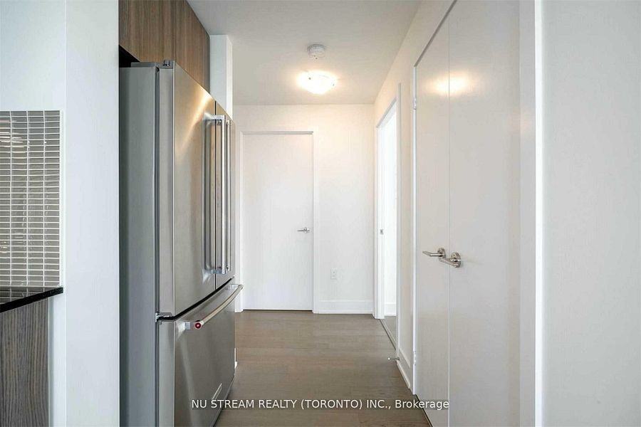30 Shore Breeze Drive - Photo 8