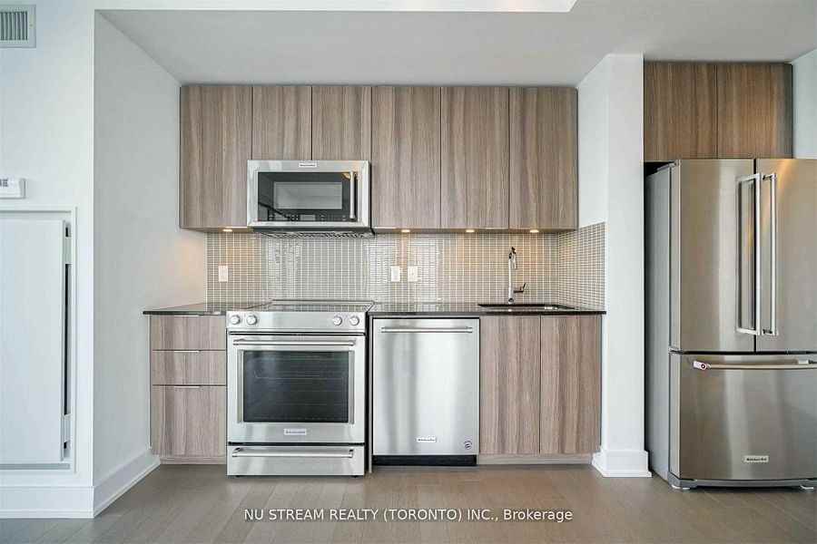 30 Shore Breeze Drive - Photo 10