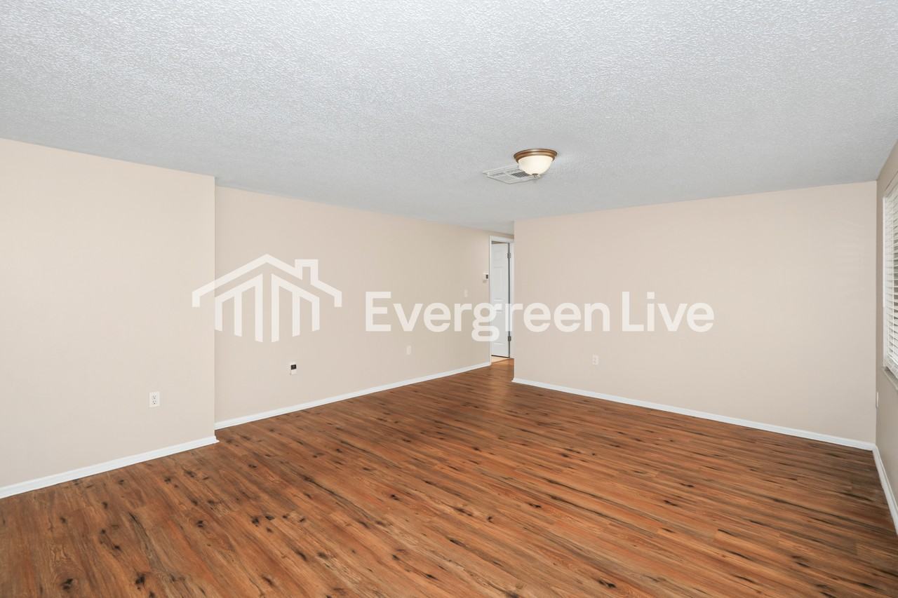 7731 Seashore Dr - Photo 3 of 15