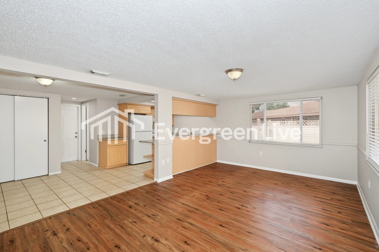 7731 Seashore Dr - Photo 5 of 15