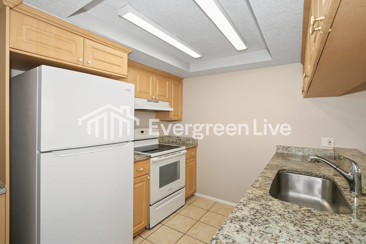 7731 Seashore Dr - Photo 6 of 15