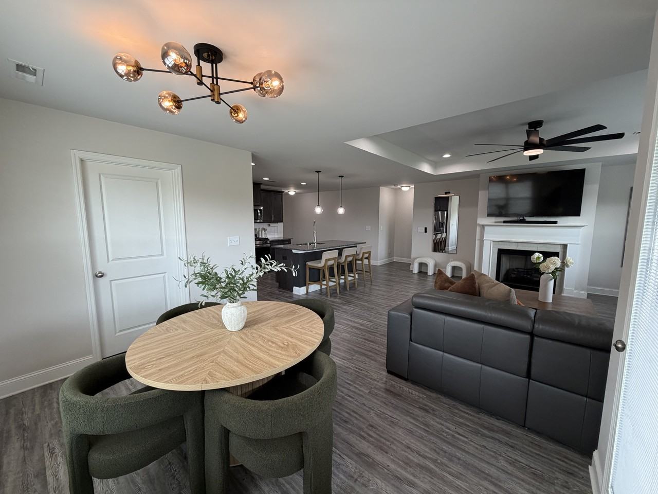 6081 Thorntons Way Cir Nw #6081 - Photo 4 of 27