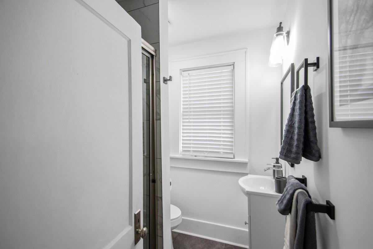 101 Skyline Dr - Photo 6 of 19
