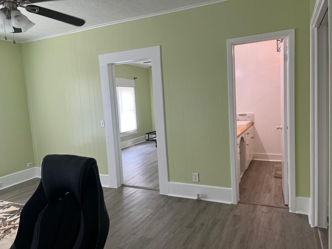 902 S KaufmanStreet - Photo 5 of 22