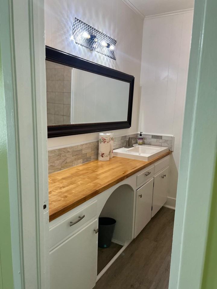 902 S KaufmanStreet - Photo 6 of 22