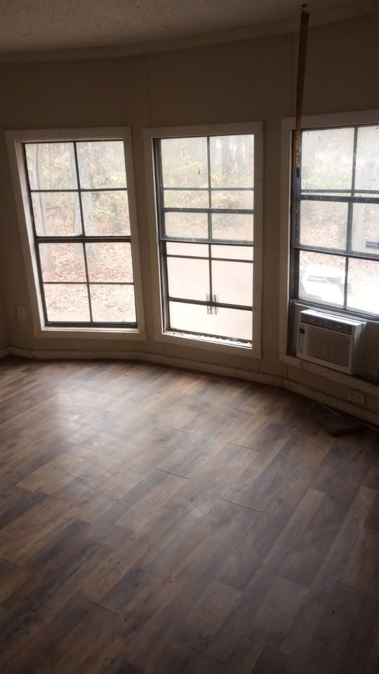 667 Lakewood Dr - Photo 3 of 3