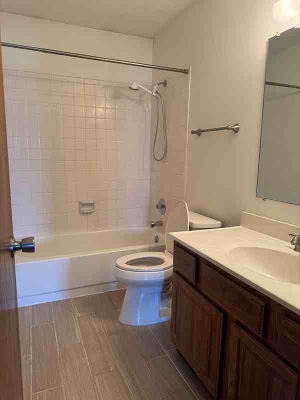 5701 S 52nd St - Photo 2 of 25