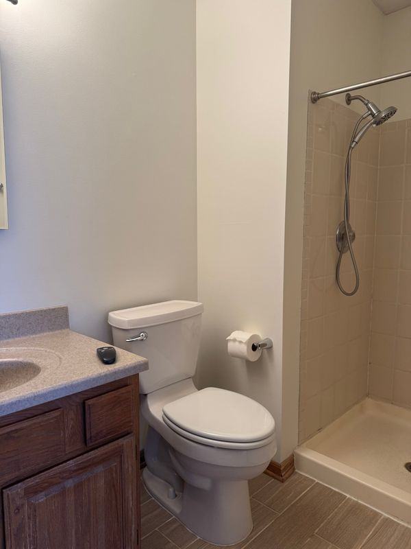 5701 S 52nd St - Photo 3 of 25