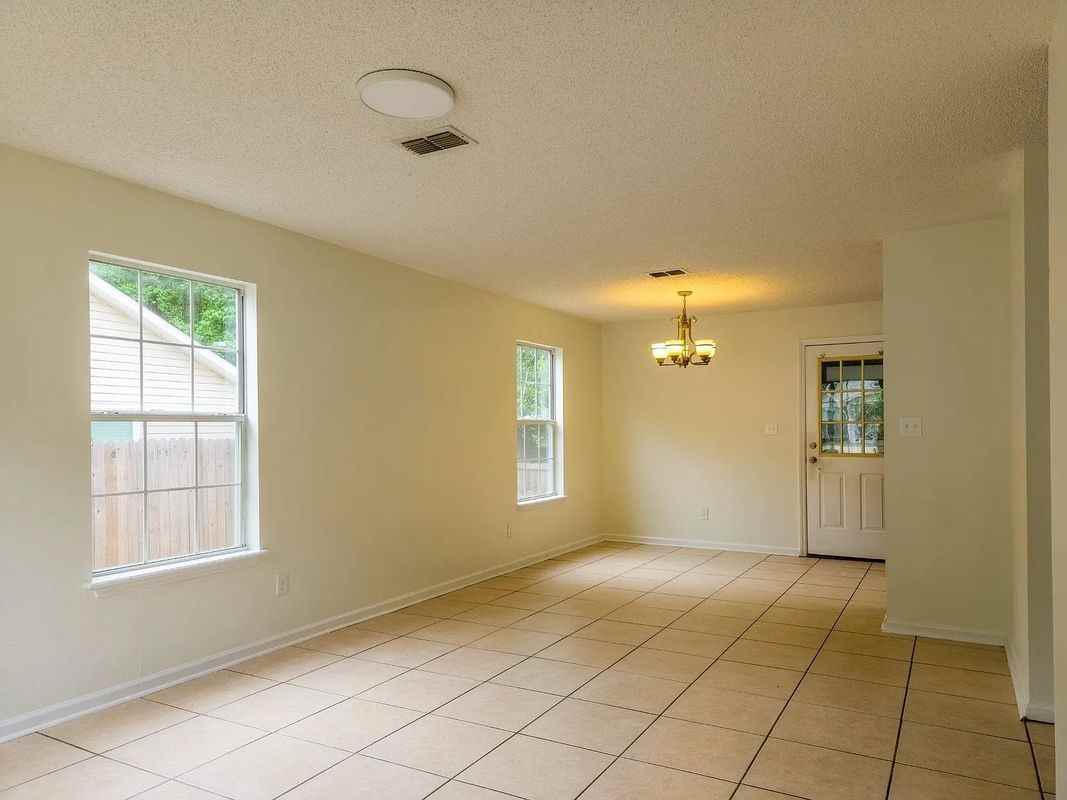 2708 Oak Park Ct - Photo 3 of 11