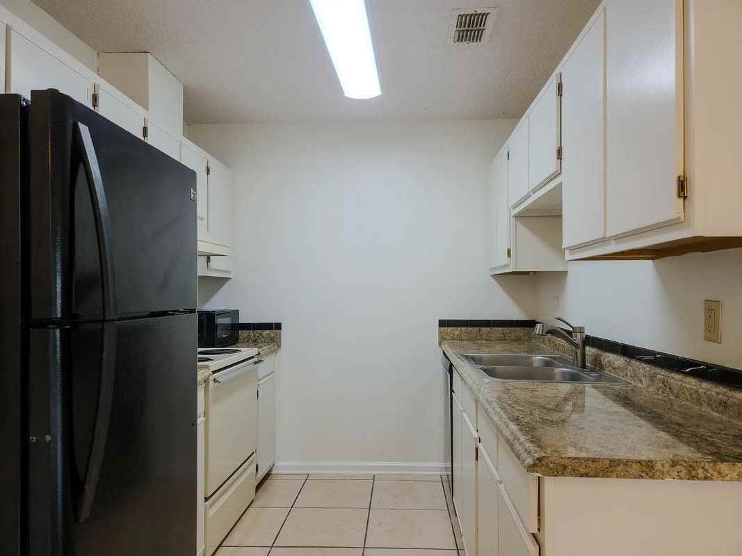2708 Oak Park Ct - Photo 4 of 11