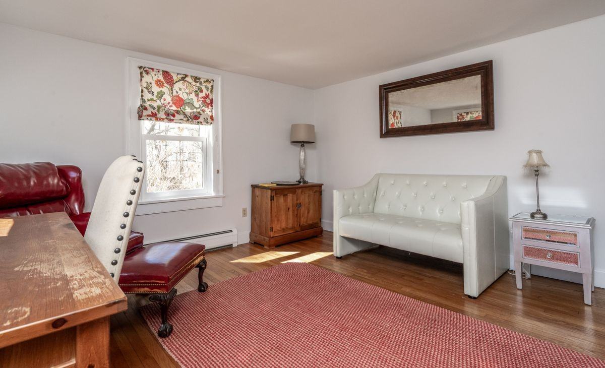 163 East St - Photo 3 of 9
